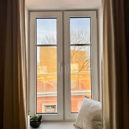 B14 Miera - Designer Near Arena Apartment *